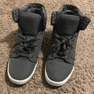 Supra skytop